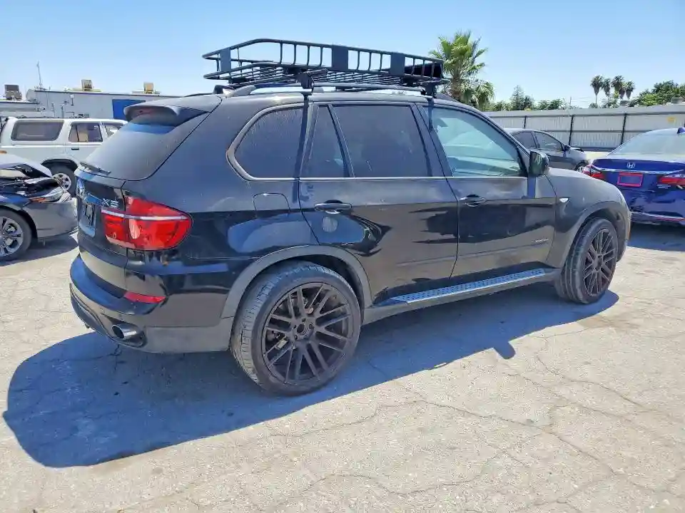 5UXZV4C55BL403897 2011 BMW X5-2