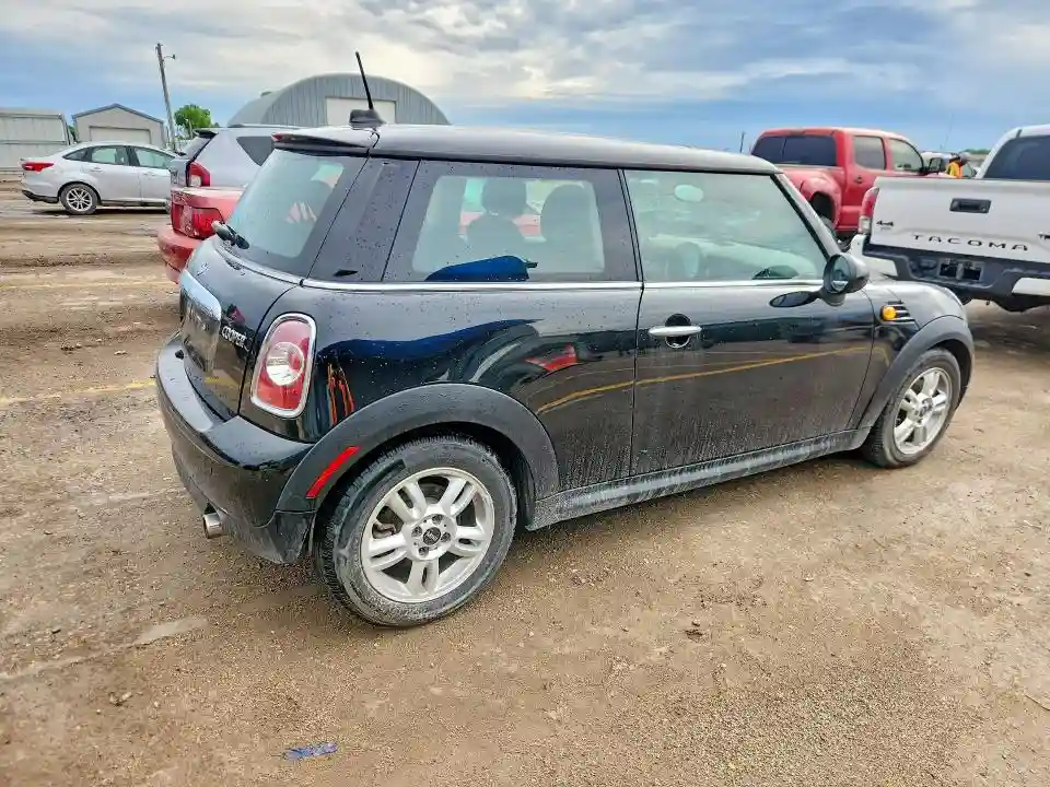 WMWSU3C56DT374118 2013 MINI COOPER-2