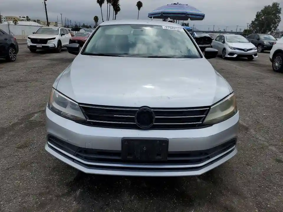3VW2K7AJ5FM284666 2015 VOLKSWAGEN JETTA-4