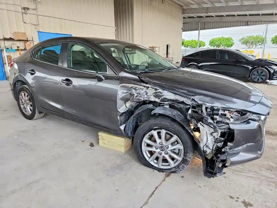 3MZBN1U78HM155182 2017 MAZDA 3-3