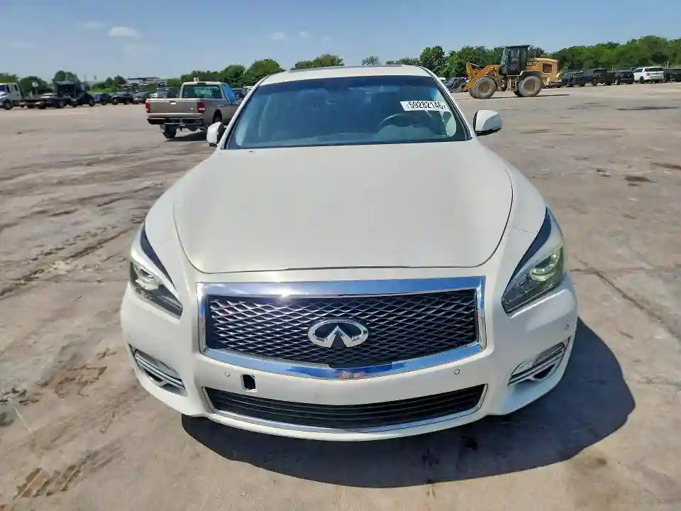 JN1EY1AP5FM510011 2015 INFINITI Q70-4