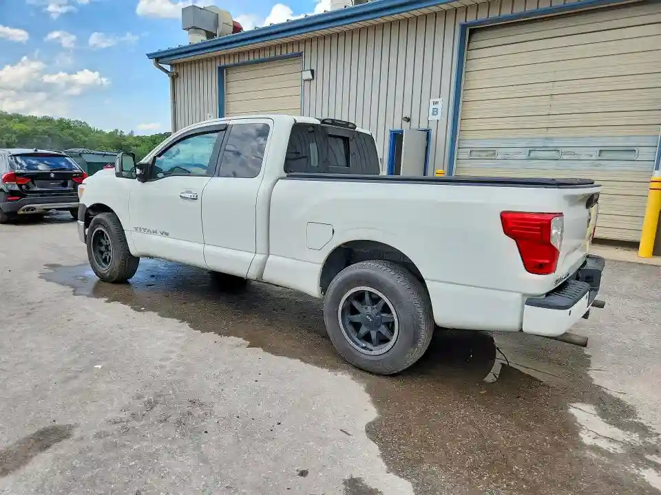 1N6AA1C50JN514057 2018 NISSAN TITAN-1