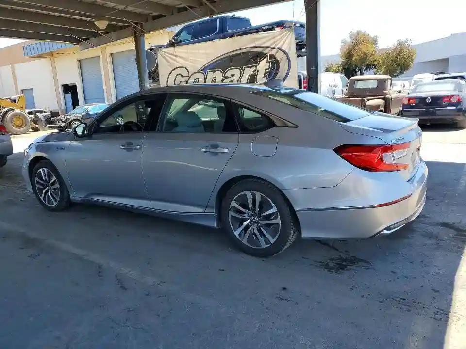 1HGCV3F92JA016820 2018 HONDA ACCORD-1