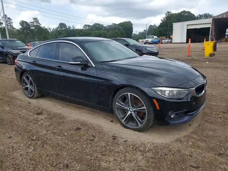 WBA4J1C55JBA30080 2018 BMW 4 SERIES-3