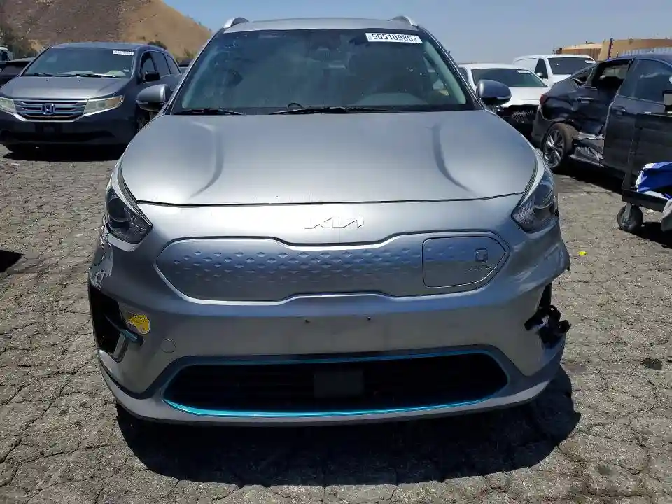 KNDCE3LG0N5135952 2022 KIA NIRO-4