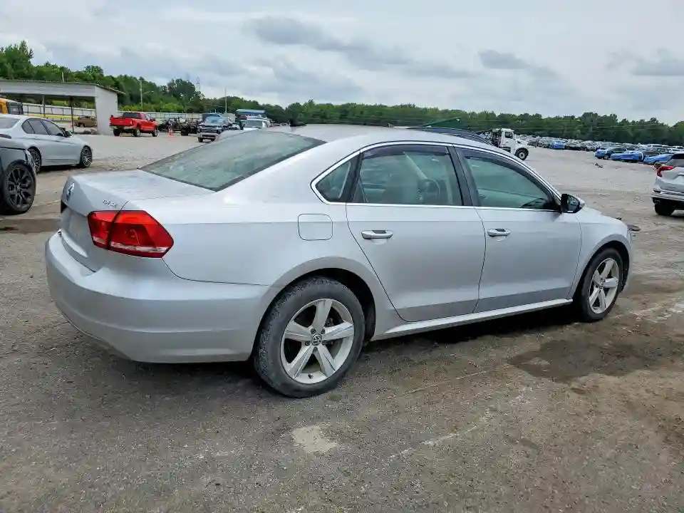 1VWBN7A34CC066322 2012 VOLKSWAGEN PASSAT-2