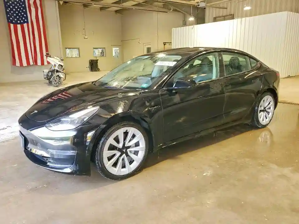 5YJ3E1EA7NF290364 2022 TESLA MODEL 3-0