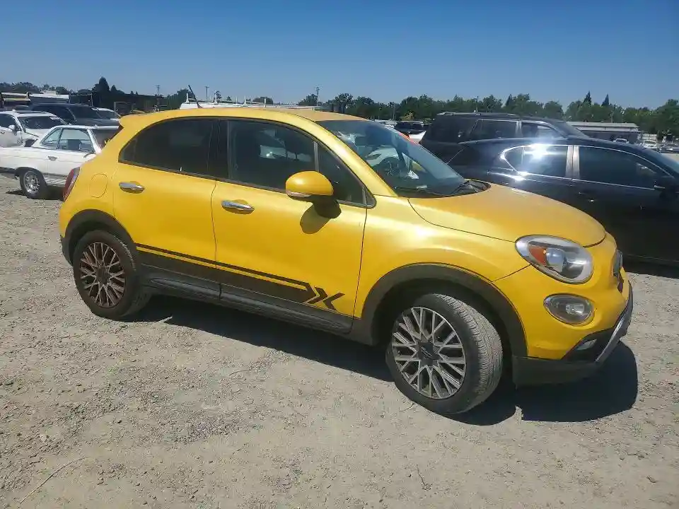 ZFBCFYCT0GP386343 2016 FIAT 500-3