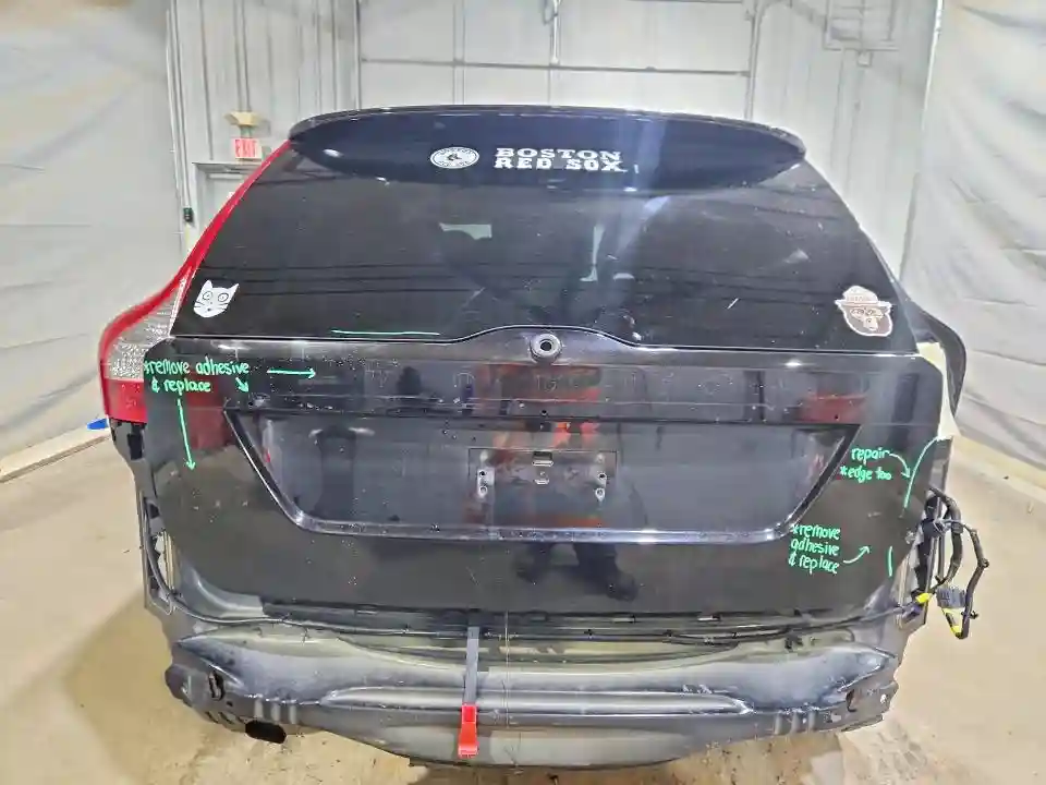YV4612RK4G2808063 2016 VOLVO XC60-5