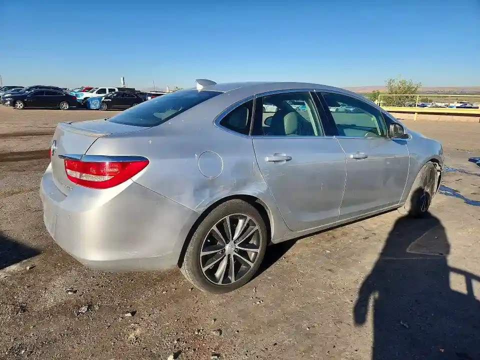 1G4PR5SK4H4106659 2017 BUICK VERANO-2