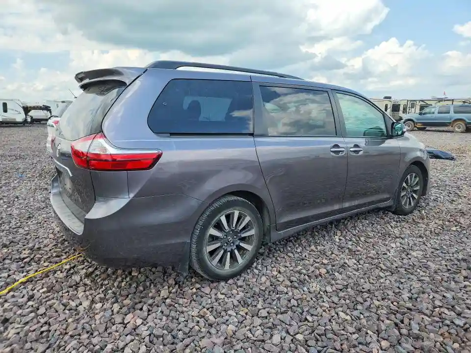 5TDYZ3DC1KS999095 2019 TOYOTA SIENNA-2