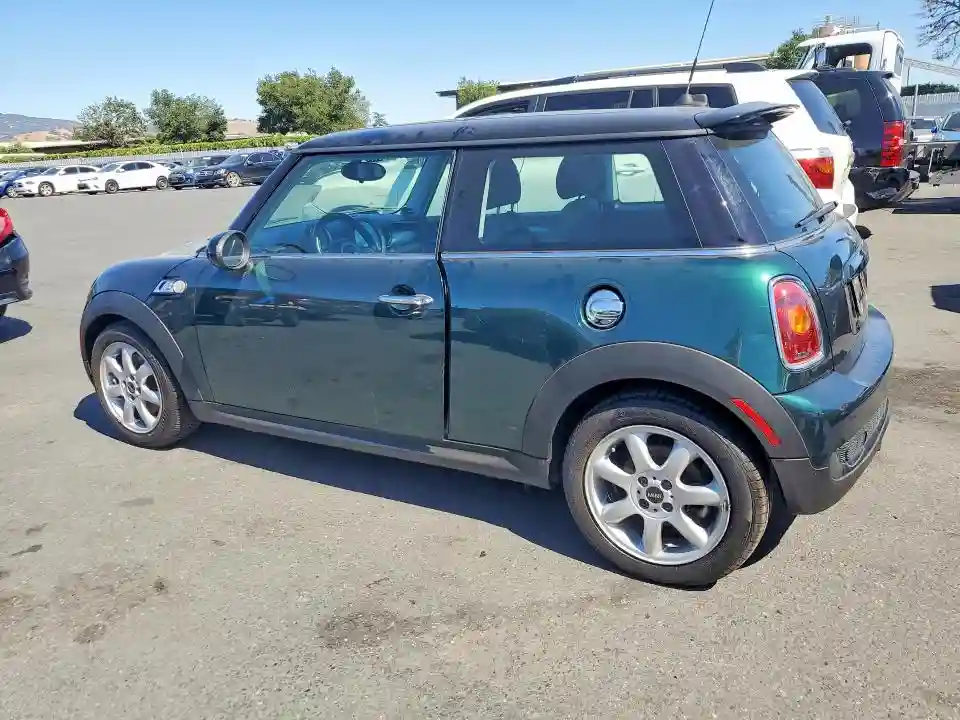 WMWMF7C52ATZ70199 2010 MINI COOPER-1