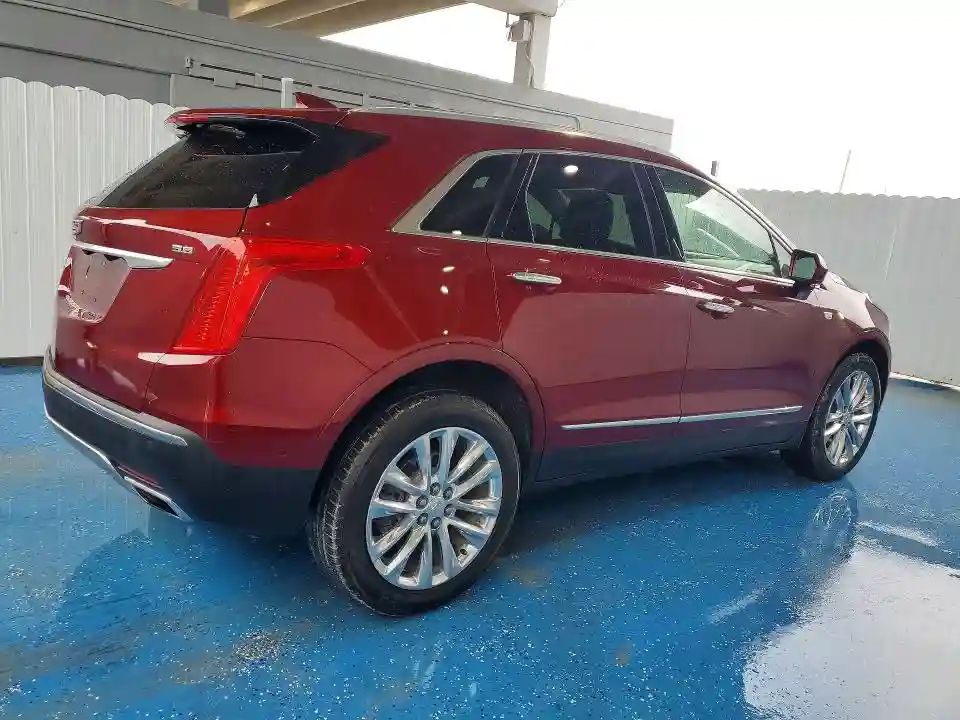 1GYKNFRS4HZ300191 2017 CADILLAC XT5-2