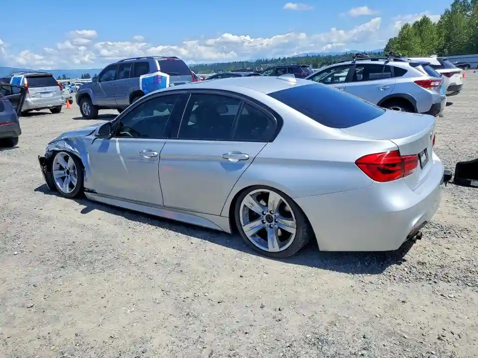 WBA8D9G53JNU66620 2018 BMW 3 SERIES-1