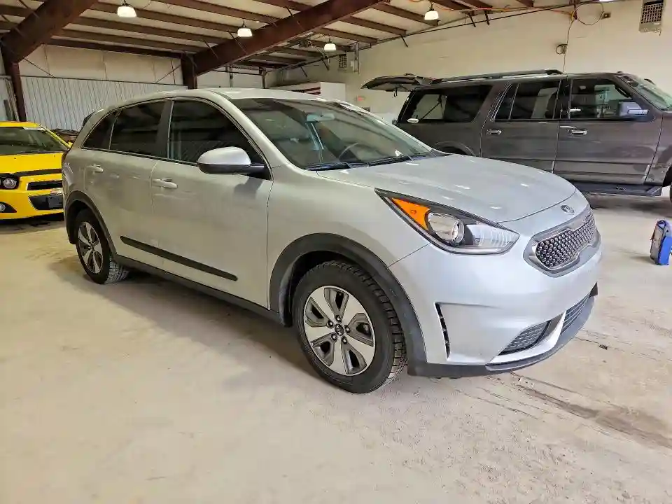 KNDCB3LC4H5080190 2017 KIA NIRO-3