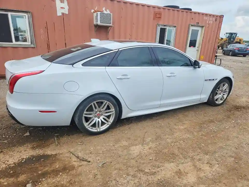 SAJWJ1CD5K8W18089 2019 JAGUAR XJ-2