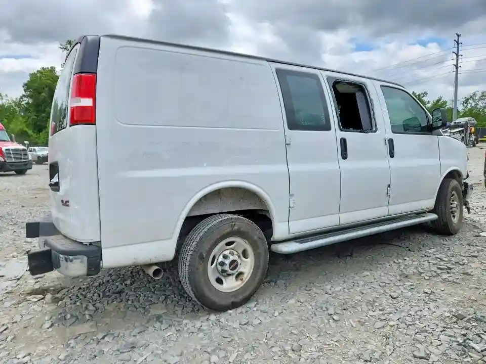 1GTW7AFP6S1169405 2025 GMC SAVANA-2