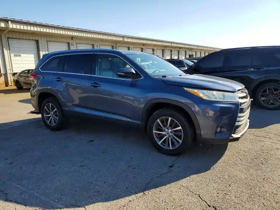 5TDKZRFH9KS297768 2019 TOYOTA HIGHLANDER-3