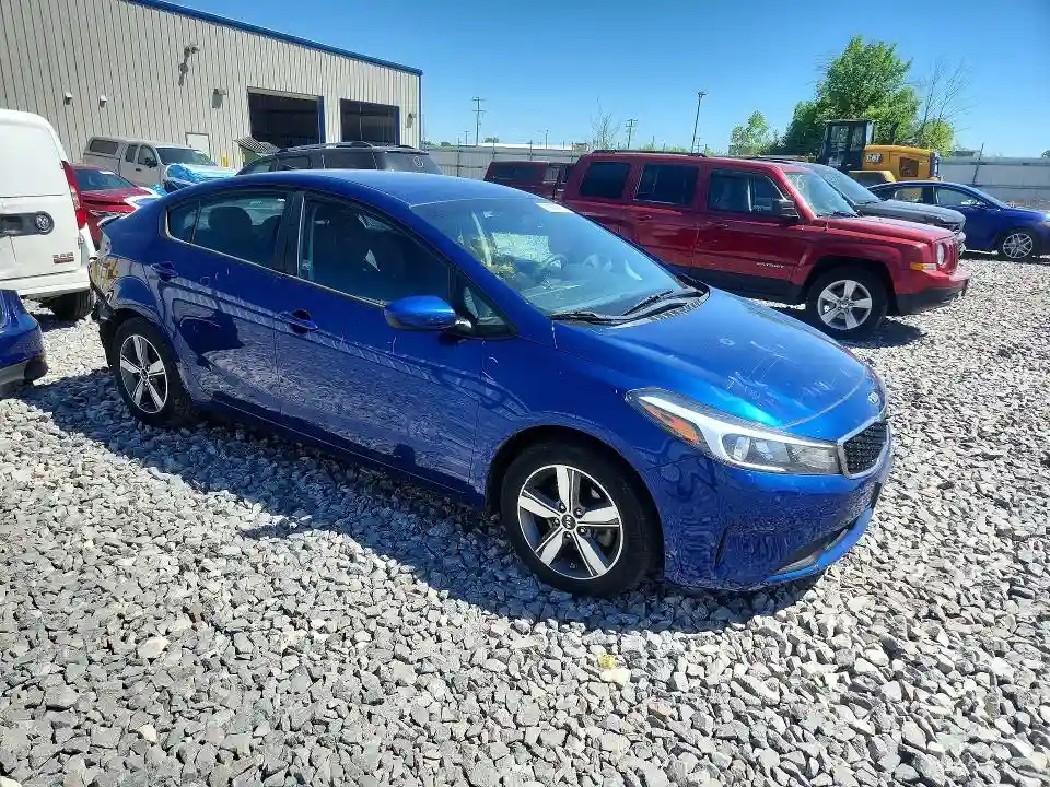 3KPFL4A70JE262615 2018 KIA FORTE-3