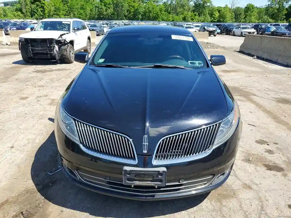 1LNHL9EK9GG603194 2016 LINCOLN MKS-4