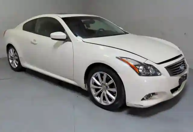 JN1CV6EK0FM870654 2015 INFINITI Q60-0