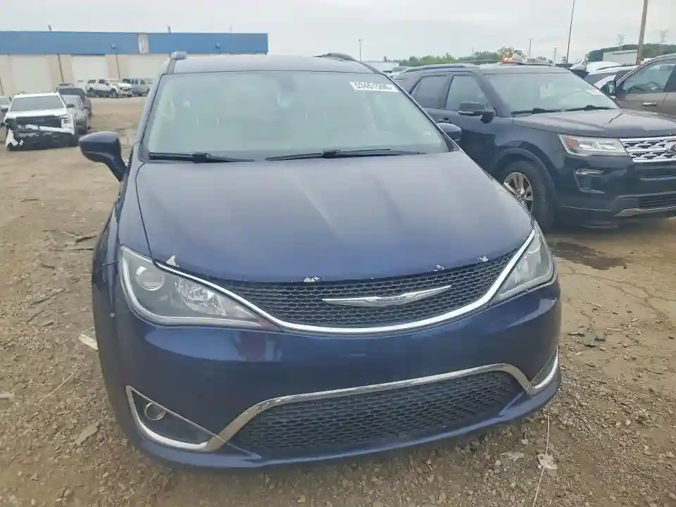 2C4RC1BG5HR587389 2017 CHRYSLER PACIFICA V-4