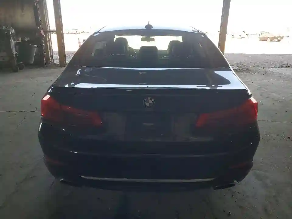 WBAJE7C55JWD49644 2018 BMW 5 SERIES-5