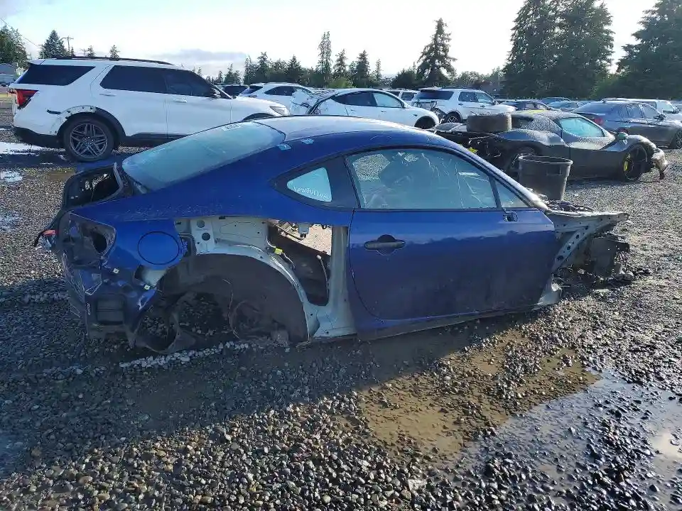 JF1ZNAA12F8709812 2015 SCION FRS-2
