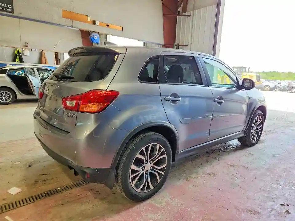 JA4AR3AU2HZ006980 2017 MITSUBISHI OUTLANDER-2