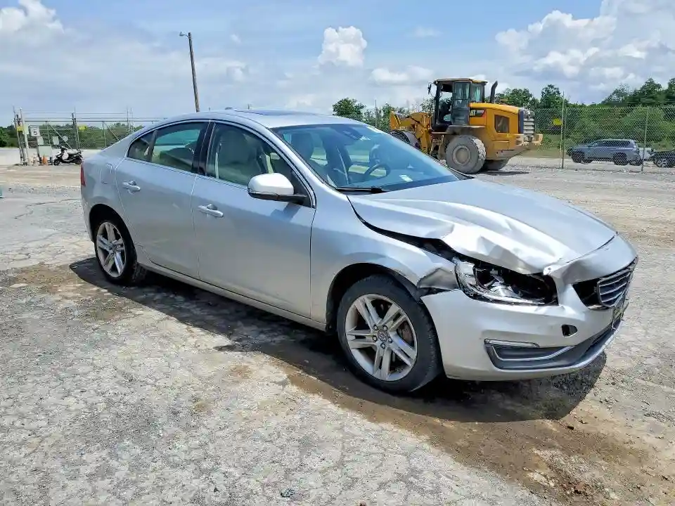 YV1612FS0E2271934 2014 VOLVO S60-3