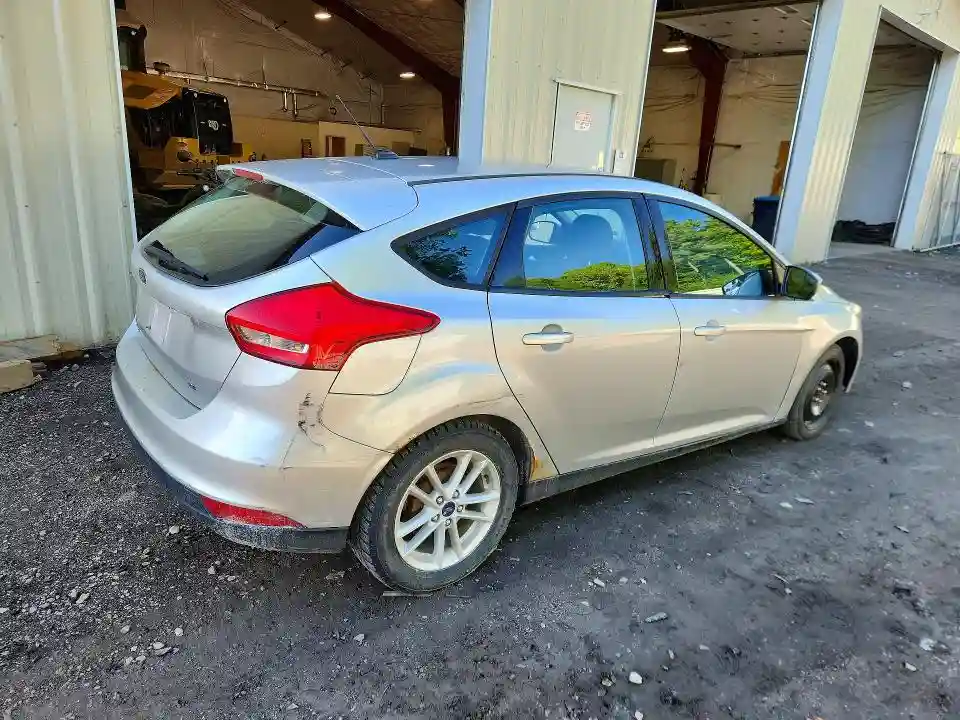 1FADP3K26GL263637 2016 FORD FOCUS-2