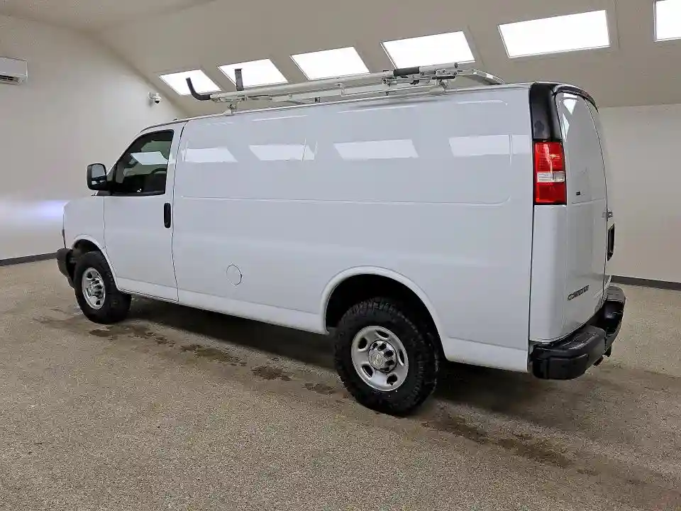1GCWGAFP1N1139541 2022 CHEVROLET EXPRESS-1