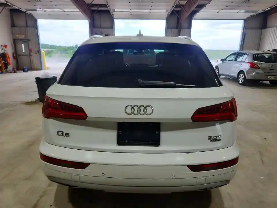 WA1BNAFY0J2010721 2018 AUDI Q5-5