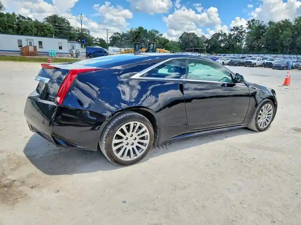 1G6DL1ED0B0122373 2011 CADILLAC CTS-2