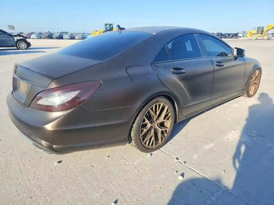 WDDLJ7DB4CA014809 2012 MERCEDES-BENZ CLS-CLASS-2
