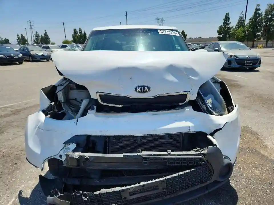 KNDJN2A22G7324120 2016 KIA SOUL BASE-4