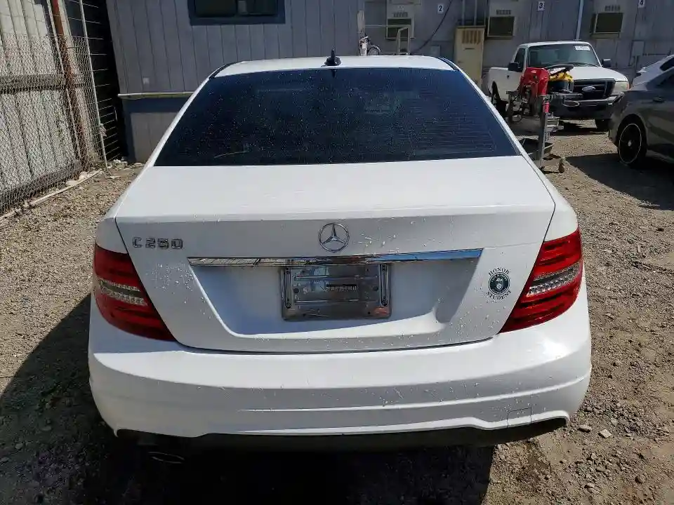 WDDGF4HB2EA965606 2014 MERCEDES-BENZ C-CLASS-5
