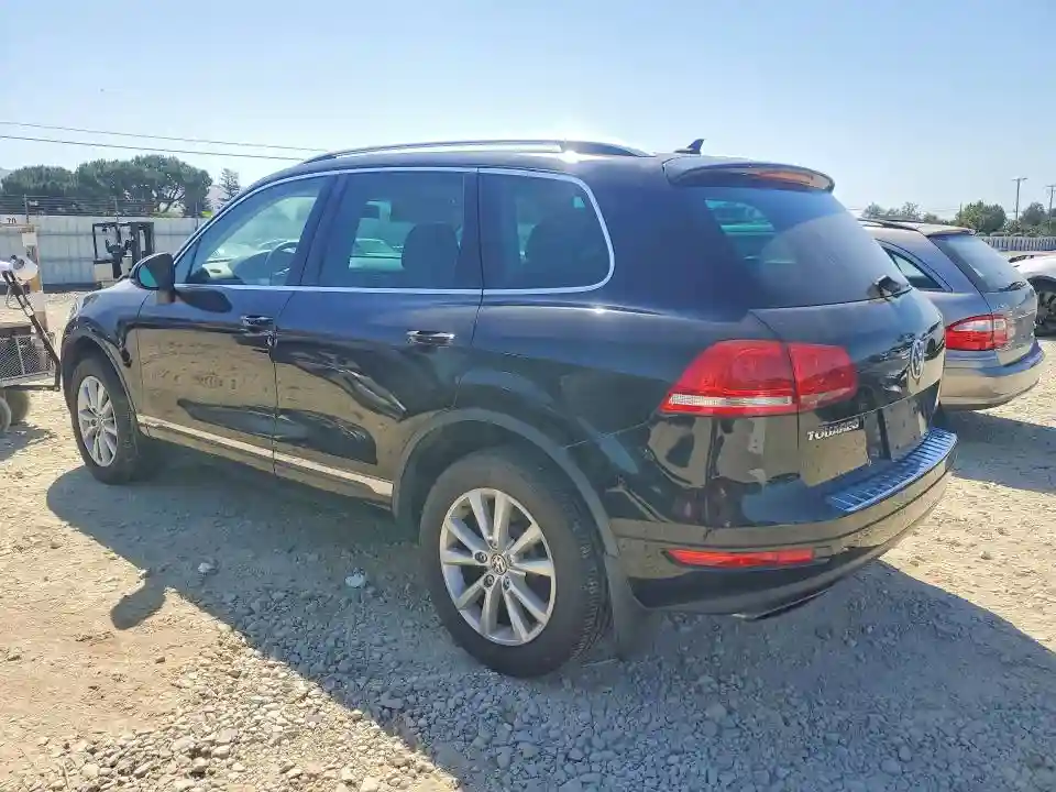 WVGEF9BP4DD013797 2013 VOLKSWAGEN TOUAREG-1