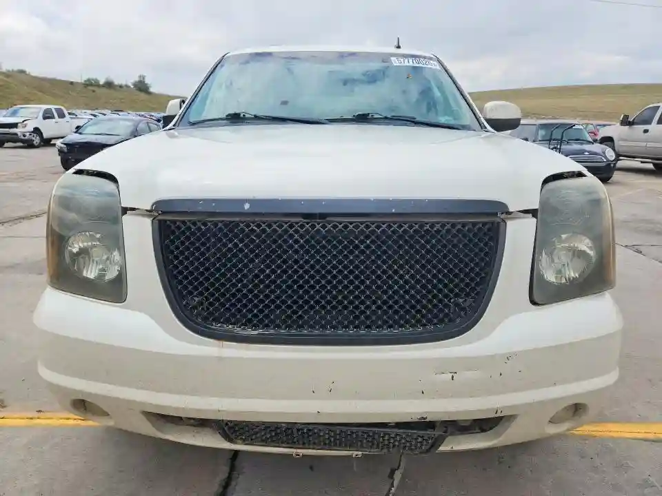 1GKS2MEF5BR145500 2011 GMC YUKON-4