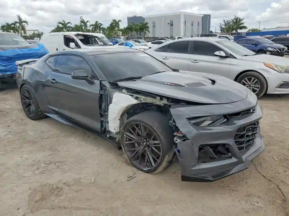 1G1FK1R63J0156724 2018 CHEVROLET CAMARO-3