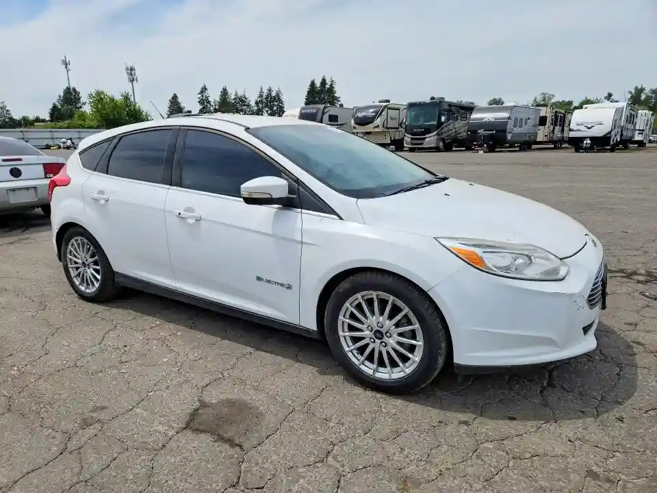 1FADP3R45DL153892 2013 FORD FOCUS-3