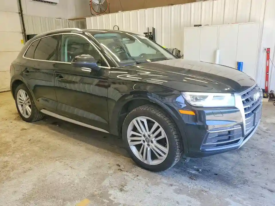 WA1BNAFY4J2002279 2018 AUDI Q5-3
