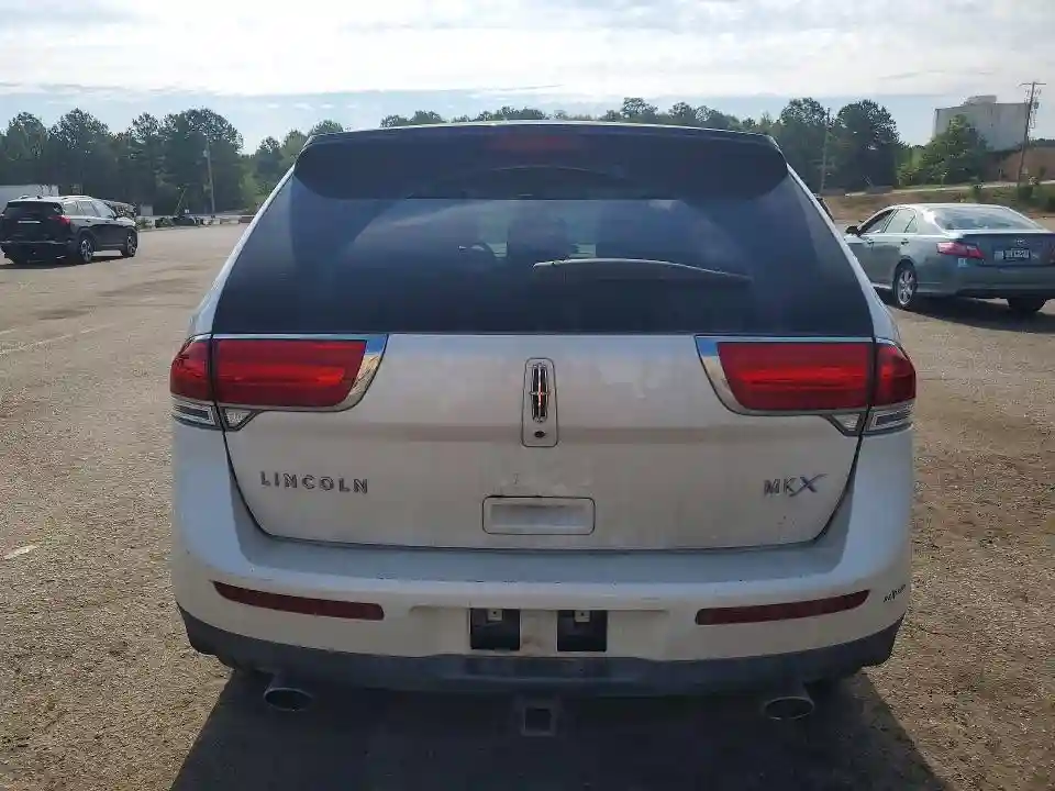 2LMDJ6JK7CBL10683 2012 LINCOLN MKX-5