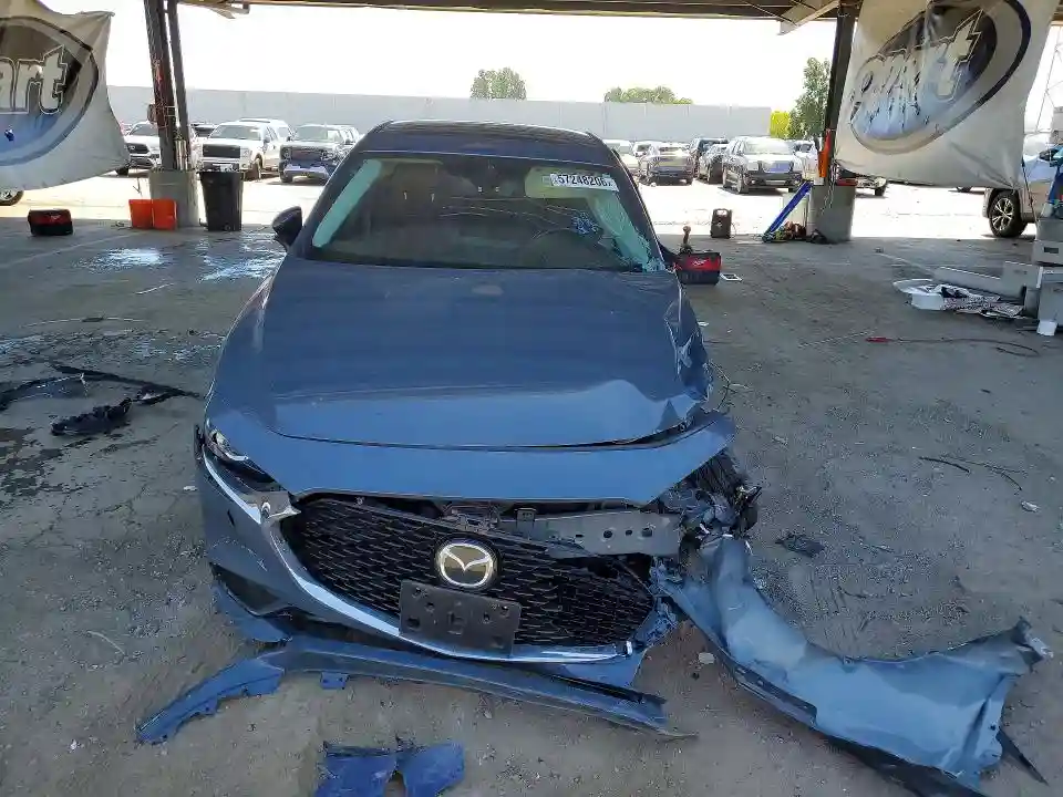 3MZBPACM3PM375782 2023 MAZDA 3-4