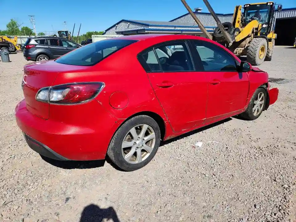 JM1BL1VG6B1478884 2011 MAZDA 3-2
