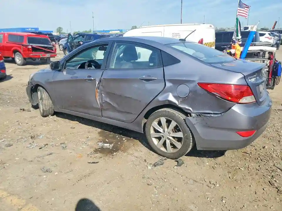 KMHCU4AE6DU577807 2013 HYUNDAI ACCENT-1