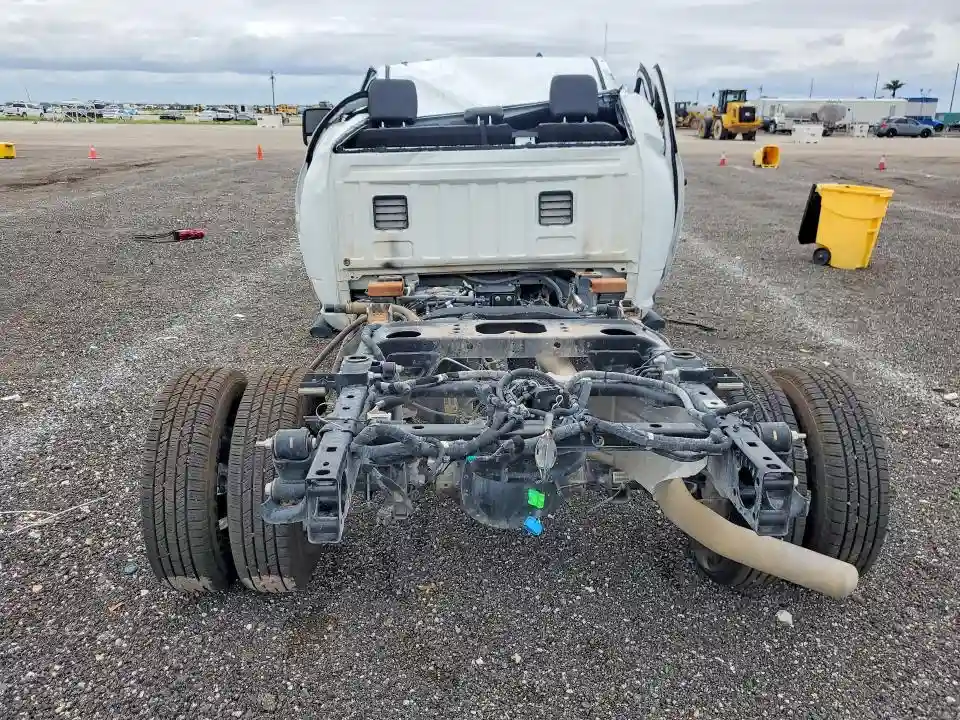 3C63RRGL8RG128770 2024 RAM 3500-5
