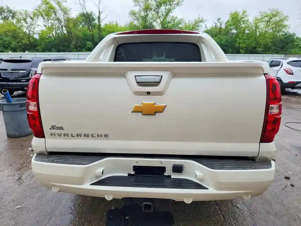 3GNTKGE70CG241165 2012 CHEVROLET AVALANCHE-5