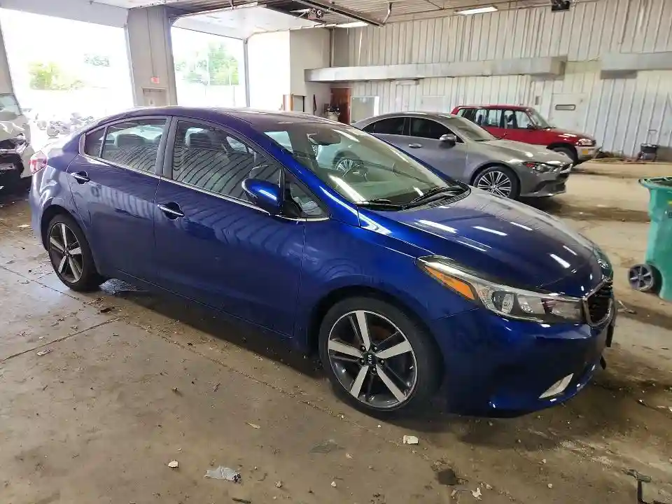 3KPFN4A86HE090555 2017 KIA FORTE-3