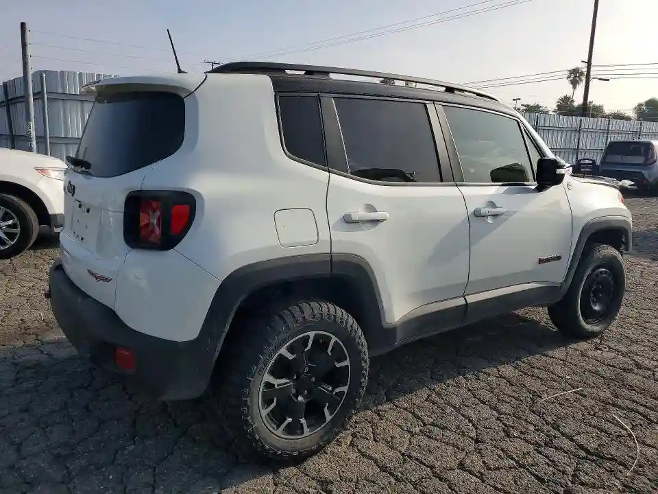 ZACNJDC15PPP71747 2023 JEEP RENEGADE-2
